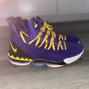Lebron 17 Martin